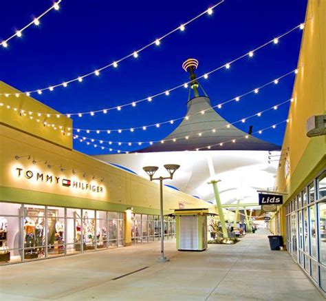Oklahoma outlet mall - Located in OKC Outlets. Our store is located on the south side of the mall facing I-40. Perfectly situated just minutes from downtown Oklahoma City and near hiking and trail running opportunities in places like Bluff Creek Trail Loop. There is ample parking. Come in and check out what's new in TNF outerwear, apparel, footwear, and gear.